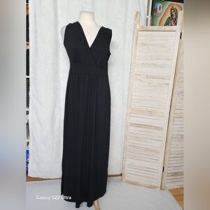 Elegant Black Sleeveless Dress